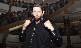 wwe职业摔跤 wwe职业摔跤